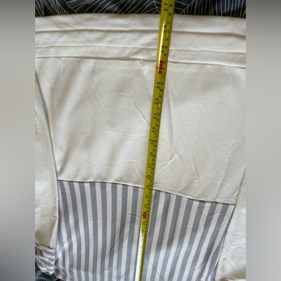 Sweater. - Picture 6 of 8